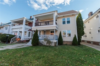 2035 Chesterland Ave, Lakewood, OH 44107