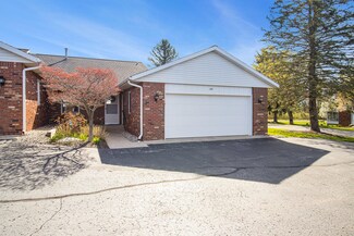 457 Mary Ln, Fremont, MI 49412