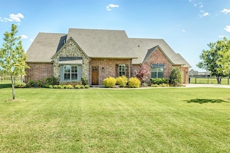 2154 Bordeaux Way, Edmond, OK 73025