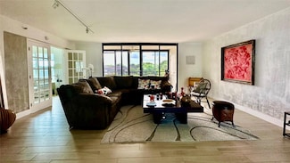 7582 Regency Lake Dr Unit 6301, Boca Raton, FL 33433