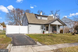 492 Melvin Ave, Morrisville, PA 19067