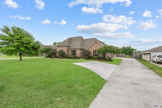 6050 Fennwood Dr, Zachary, LA 70791
