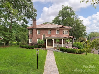 17 Marlborough Rd, Asheville, NC 28804