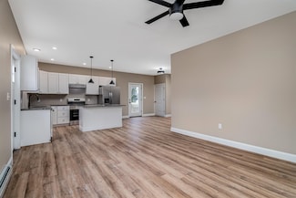 6 Hanson St, Somersworth, NH 03878