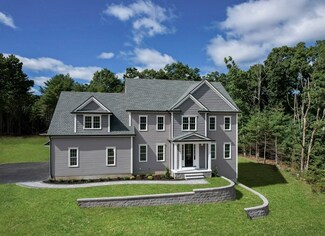 4 Prospect St, Franklin, MA 02038