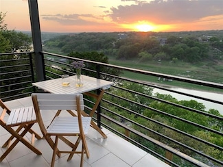 2218 Pace Bend Rd S Unit 1 & 2, Spicewood, TX 78669