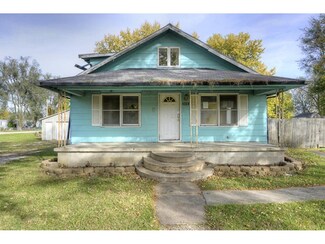 809 Vermont St, Elwood, KS 66024