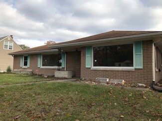2222 Hollywood Place, South Bend, IN 46616