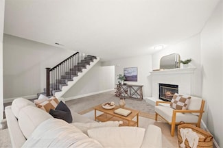 509 NE Knox St Unit B, Blue Springs, MO 64014