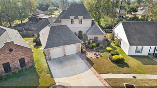 8120 Rosewood Dr, Denham Springs, LA 70726