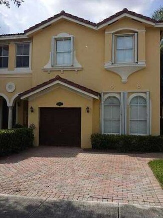 922 SW 151st Place Unit 1, Miami, FL 33194