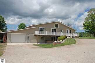 975 N Thompsonville Rd, Beulah, MI 49617