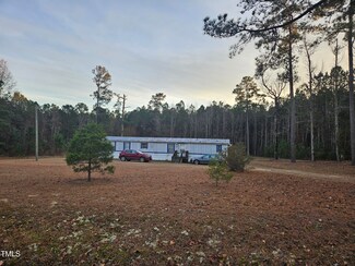 520 Fire Lane Rd, Bunnlevel, NC 28323