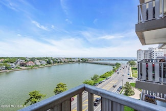 510 Deal Lake Dr Unit 8F, Asbury Park, NJ 07712