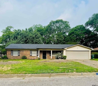 4001 Darrell Ln, Tyler, TX 75701