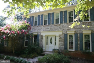 7140 Chesterfield Dr, Warrenton, VA 20187