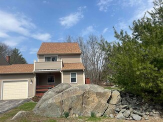 4 Wade Farm Unit D, Newmarket, NH 03857