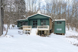 44 Lake Rd, Bondville, VT 05340