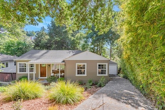 25 Overlake Ct, Oakland, CA 94611