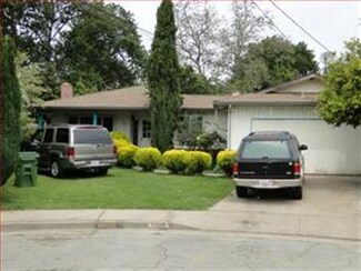 130 Stratford Dr, Watsonville, CA 95076