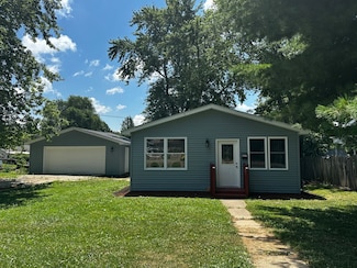 207 W 2nd St, Streator, IL 61364
