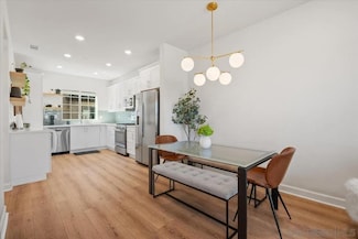 4373 Pacifica Way Unit 9, Oceanside, CA 92056