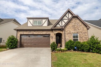 1227 Branch Creek Ln, Maryville, TN 37801