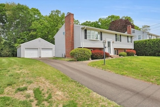 36 Depietro Dr, East Hartford, CT 06118