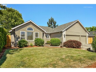 1903 Valeri Dr, Newberg, OR 97132