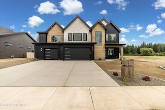 1189 E Sleeping Deer Ave, Hayden, ID 83835