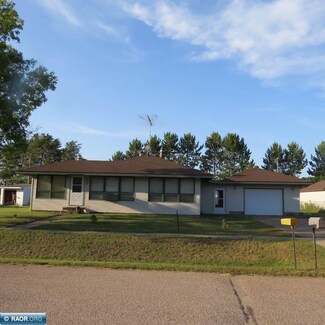 27 Ivy Blvd, Babbitt, MN 55706
