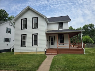 46 E Birch St, Chippewa Falls, WI 54729