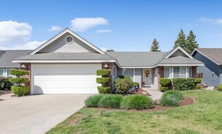 5814 W Crowley Ave, Visalia, CA 93291