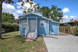8624 N Semmes St, Tampa, FL 33604