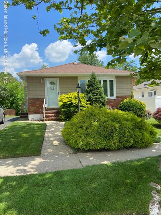 29 Peter Ave, Staten Island, NY 10306