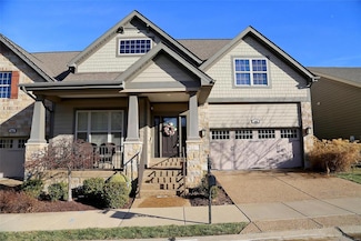 520 Trevi Ln, Ballwin, MO 63011