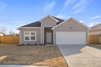 1603 Buchanan Dr, Greenville, TX 75401