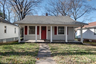 915 S Newton Ave, Springfield, MO 65806