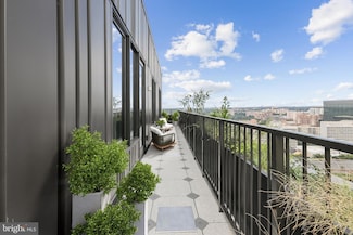 244 19th Ct S Unit PH2727, Arlington, VA 22202