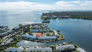 5152 Salmon Dr SE Unit D, Saint Petersburg, FL 33705