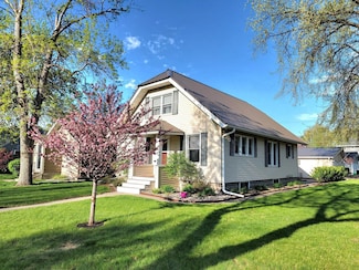 923 N Washington St, Aberdeen, SD 57401
