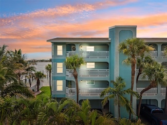 380 8th Ave N Unit 4, Tierra Verde, FL 33715