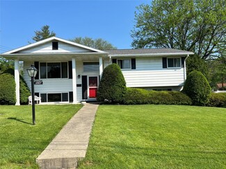 2807 University Cir, Endicott, NY 13760