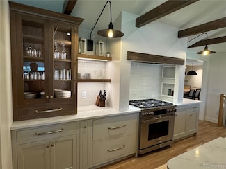 576 Oakland Ct, Aurora, CO 80010