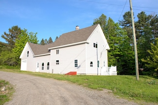 16 Gerry St, Sherman, ME 04776