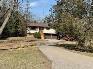 E11934 Bent Tree Dr, Baraboo, WI 53913