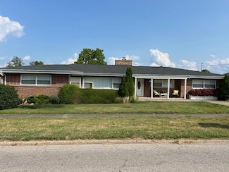 2915 Virginia Ave, Hurricane, WV 25526