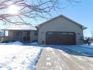 906 11th St S, Benson, MN 56215