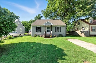 600 Chapel St, Hampton, VA 23669