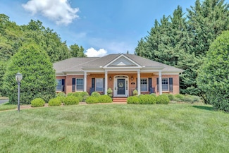 625 Highfield Rd, Salem, VA 24153